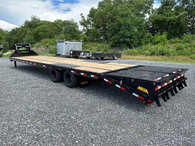 Big Tex 8.5 x 40 Gooseneck Deckover Equipment Trailer